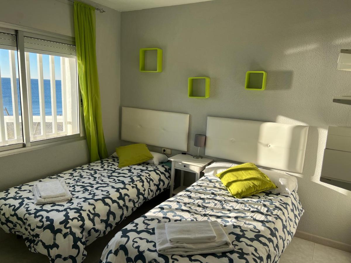 The pleasure of living in front of the sea - Housity
