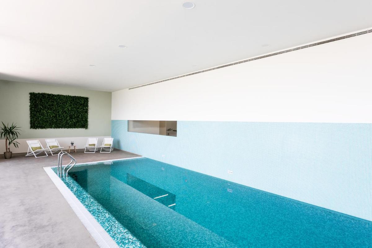 A piscina em ou perto de Eden Villas & Apartments