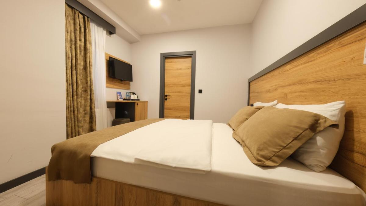 Sirius Hotel Deluxe - Housity