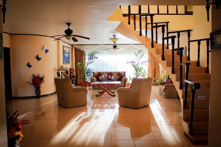Villa Alta Bed&Breakfast - Housity