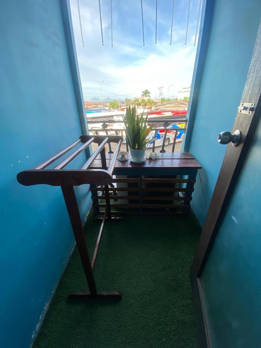 Ang Lee Holiday Stay - Housity