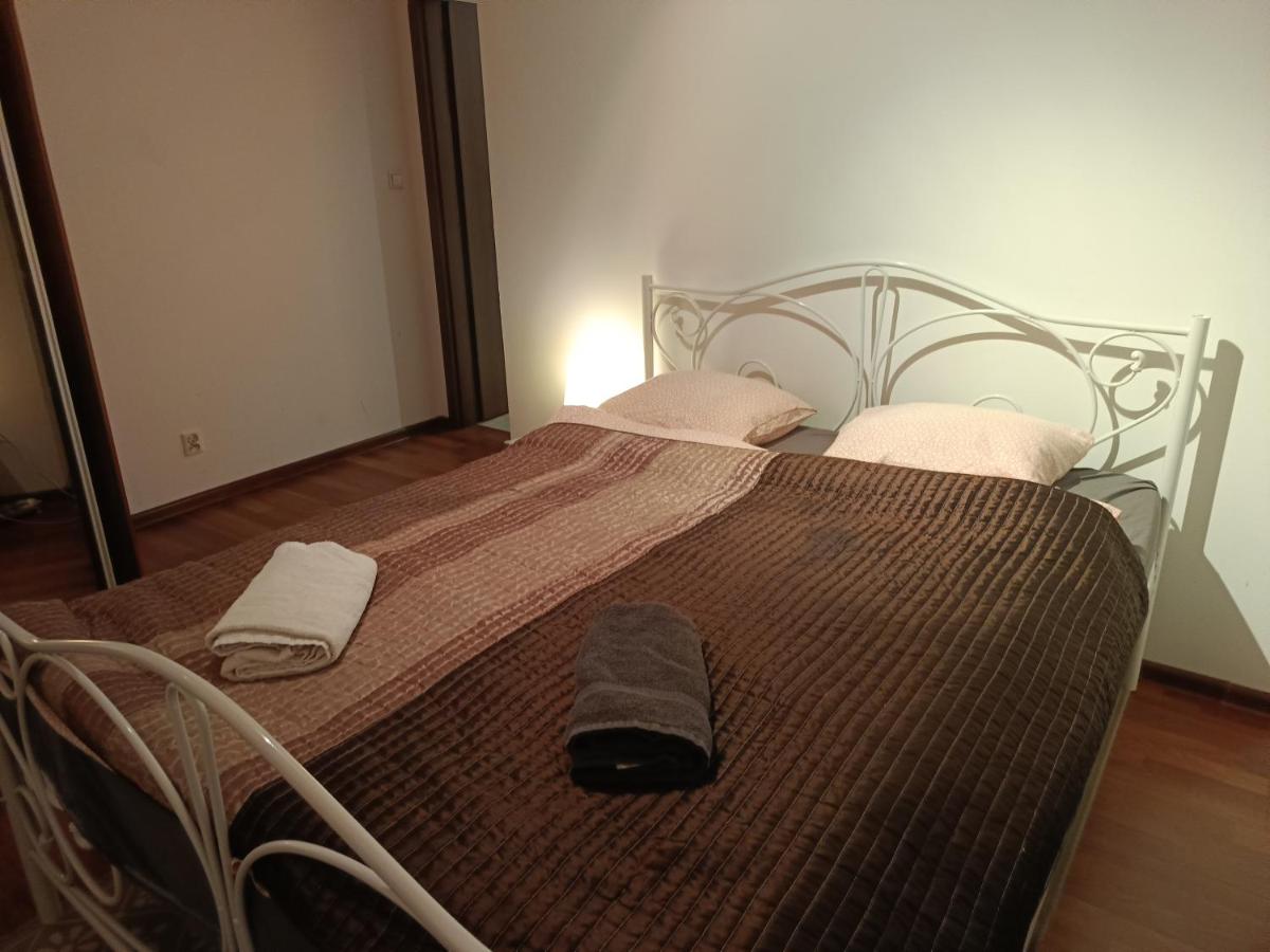 APARTAMENT WILANÓW - SARMACKA 1B - Housity