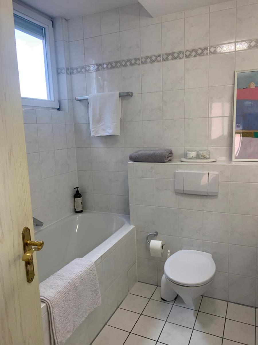 Spacious and quiet old town appartment - Housity