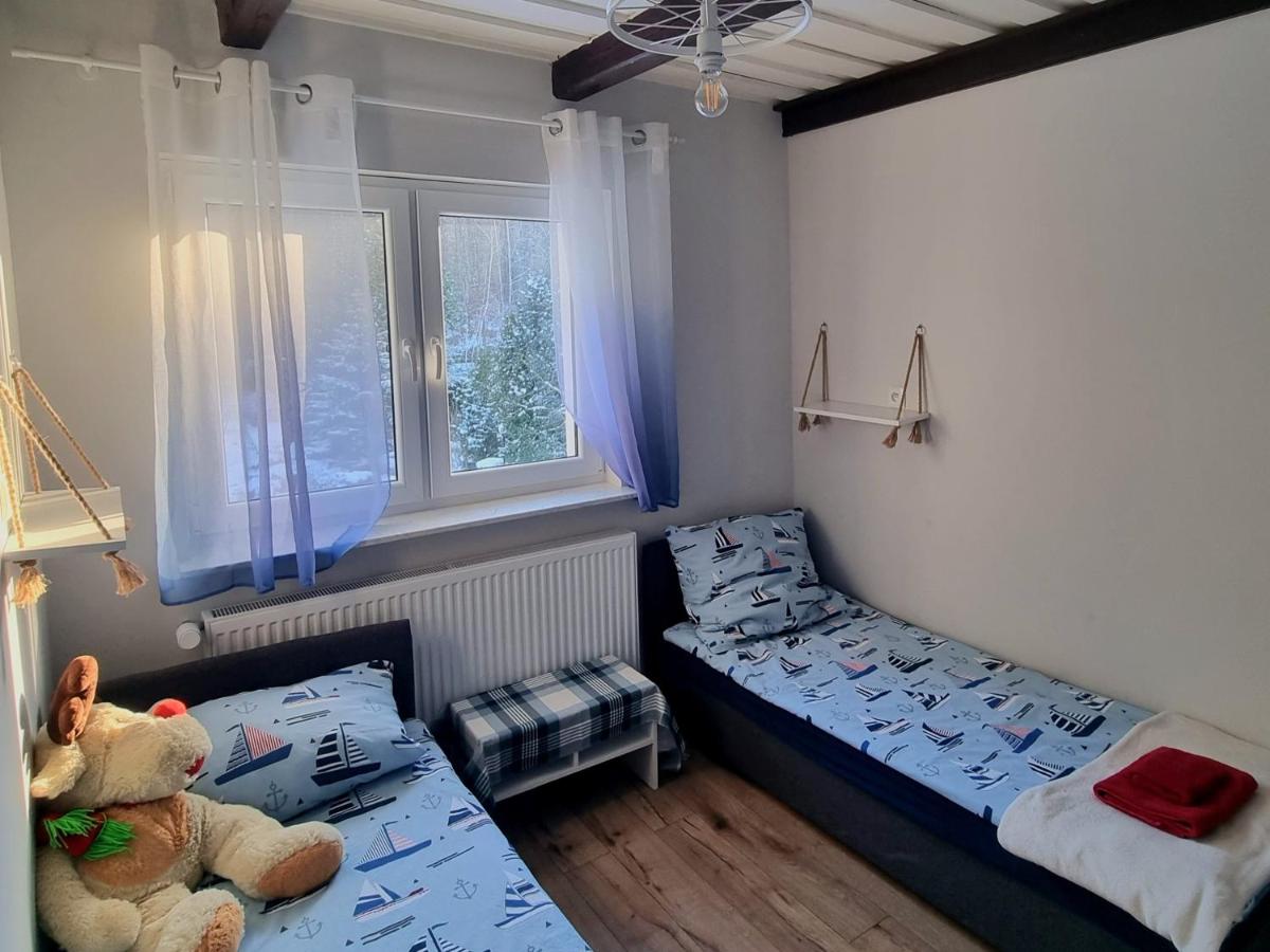 Mazurski Kubryk - Housity