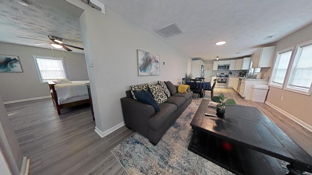 Brick Beauty Fayetteville 3 bedroom Mins from Downtown - Housity