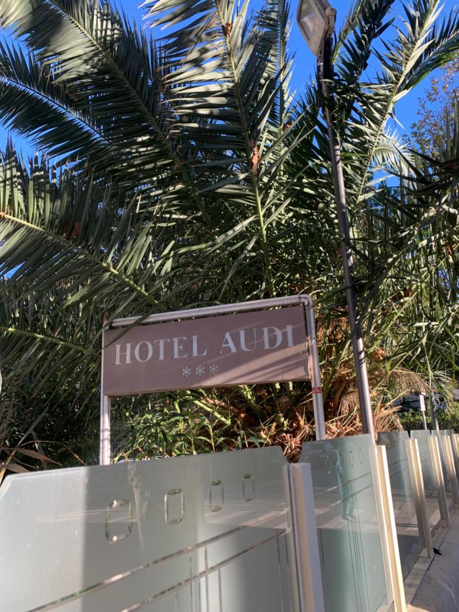 Hotel Audi Frontemare - Housity