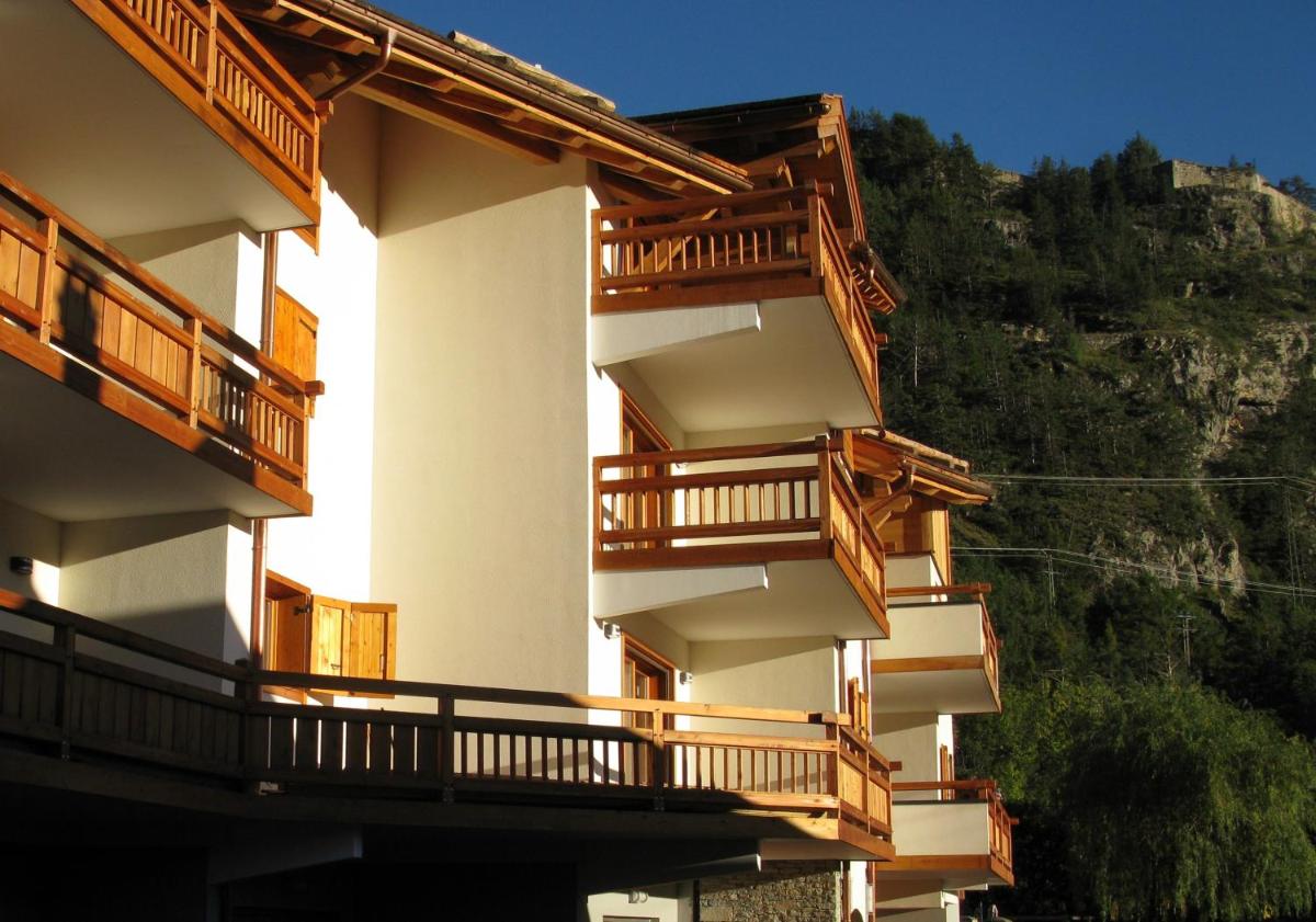 Chalet de l'Orceyrette, idéal pour un couple ou famille avec 2 enfants - Housity
