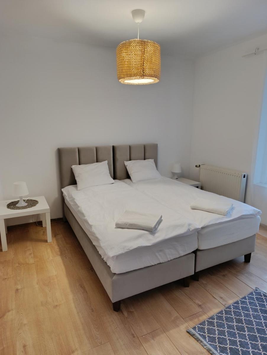 Pensjonat Sokolec - Housity