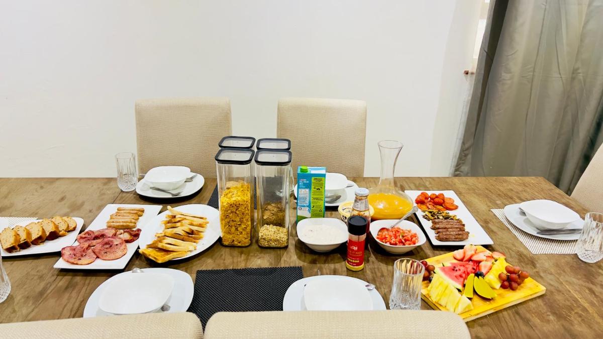 Dumabezwe Guest House - Housity