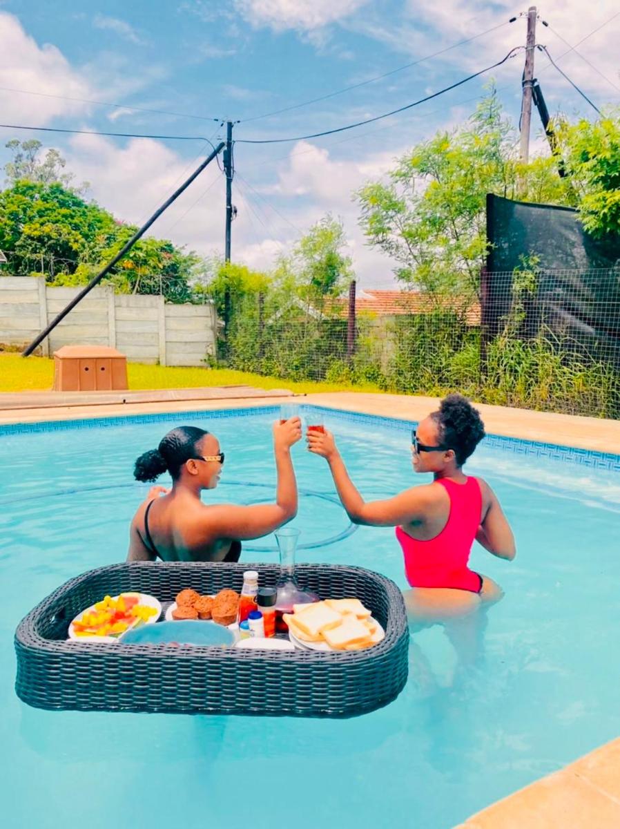 Dumabezwe Guest House - Housity