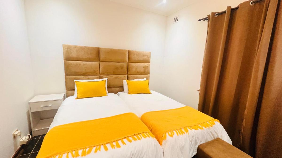Dumabezwe Guest House - Housity