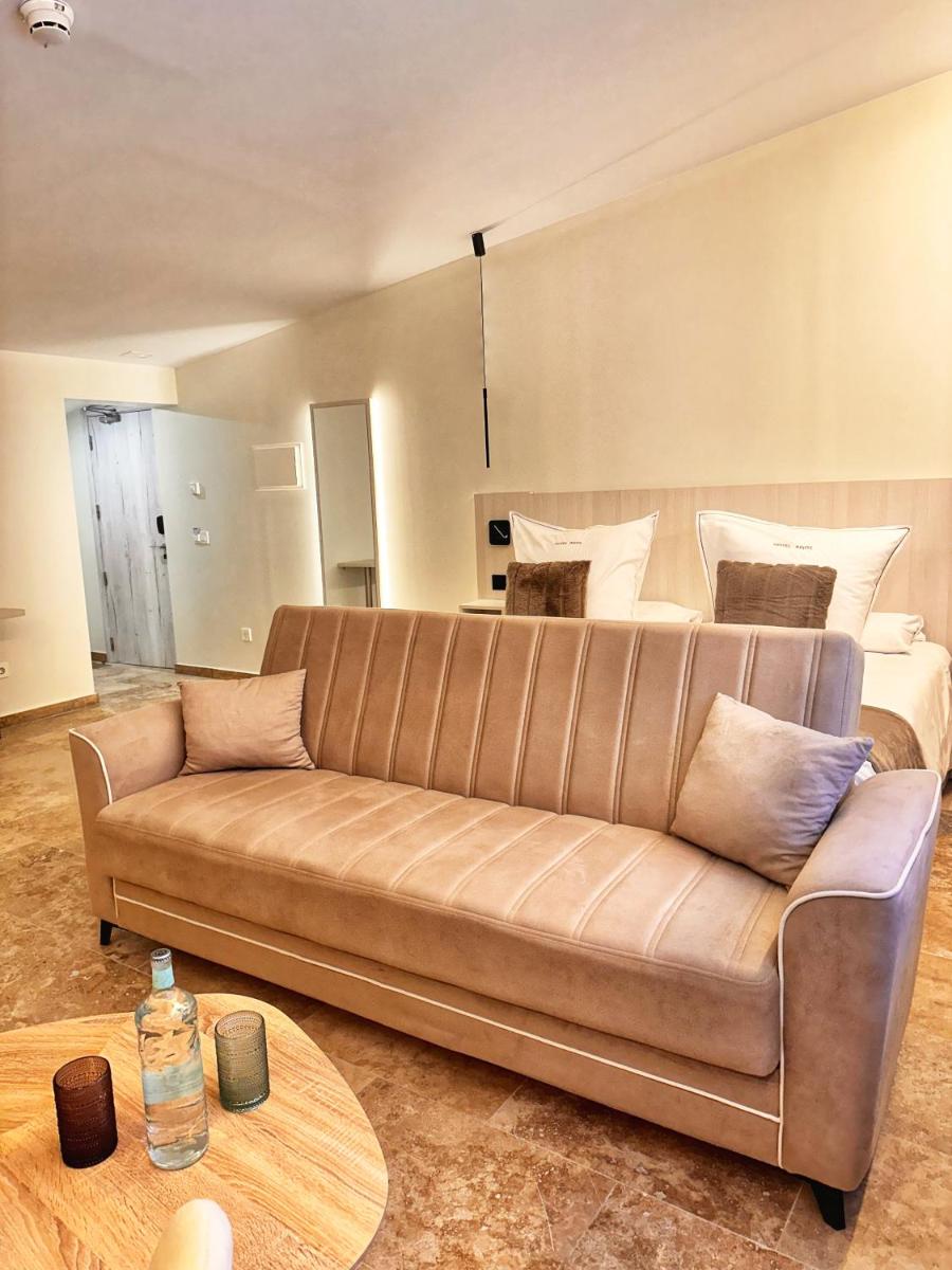 Zona de estar de Boutique Hotel Comtal Empuries