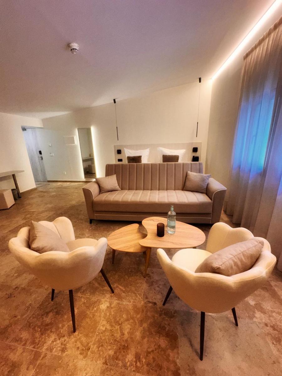 Zona de estar de Boutique Hotel Comtal Empuries