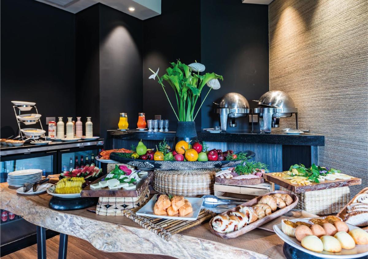 Movich Hotel Las Lomas - Housity