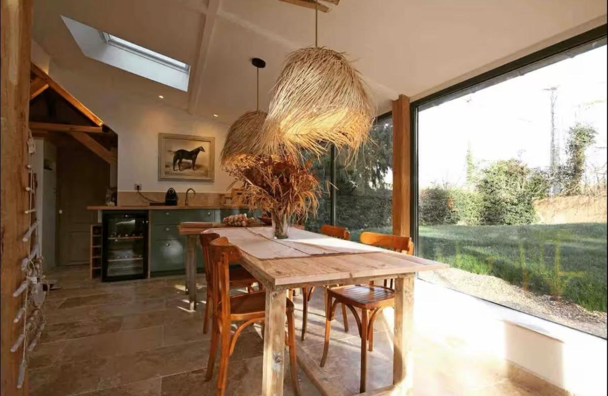 Cottage Normand avec sa grande piscine chauffée toute l année sur parc arboré et clos En plein coeur de la campagne adapté aux kids et Dog friendly - Housity