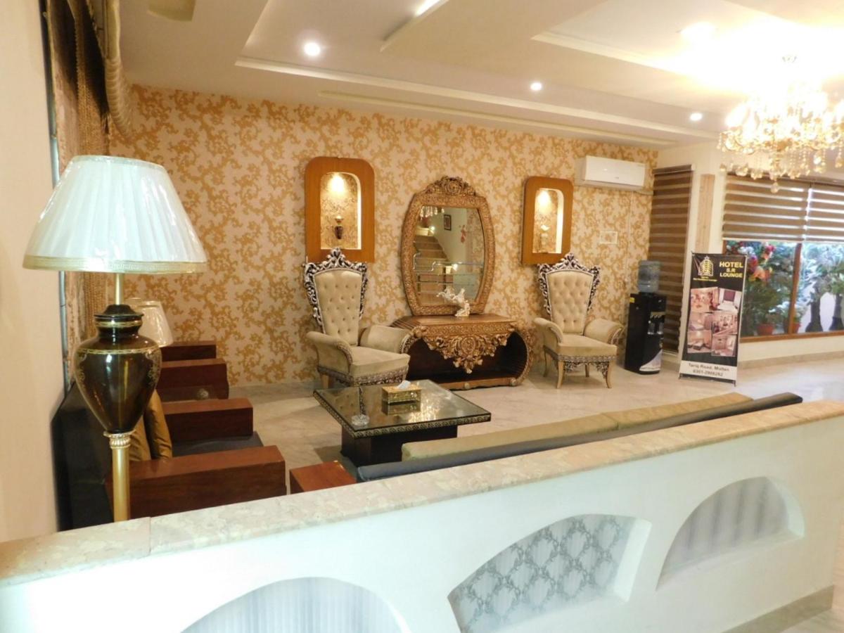 Hotel SR Lounge Multan - Housity