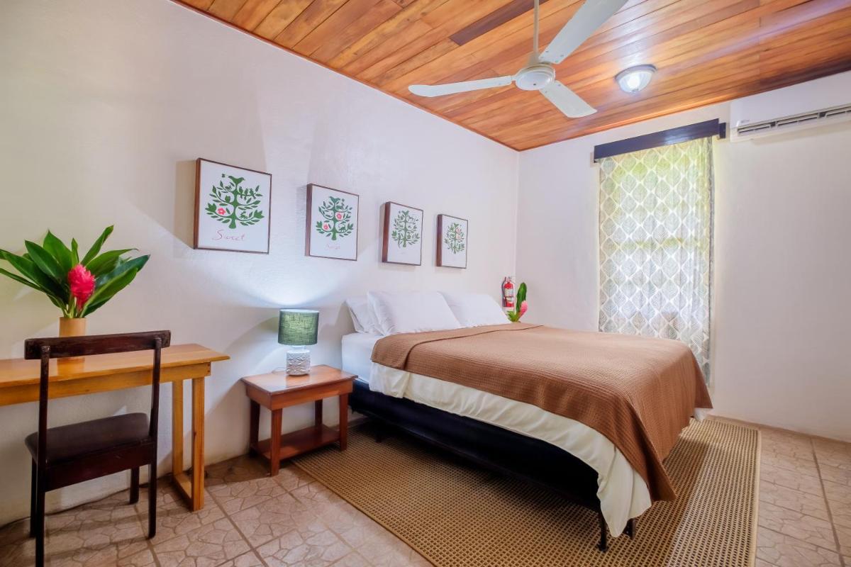 Sweet Songs Jungle Lodge - Housity
