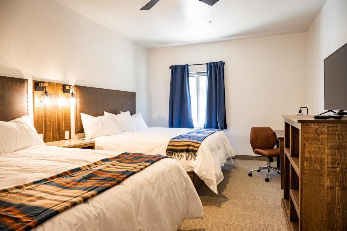 Grand Cloudcroft Hotel - Housity