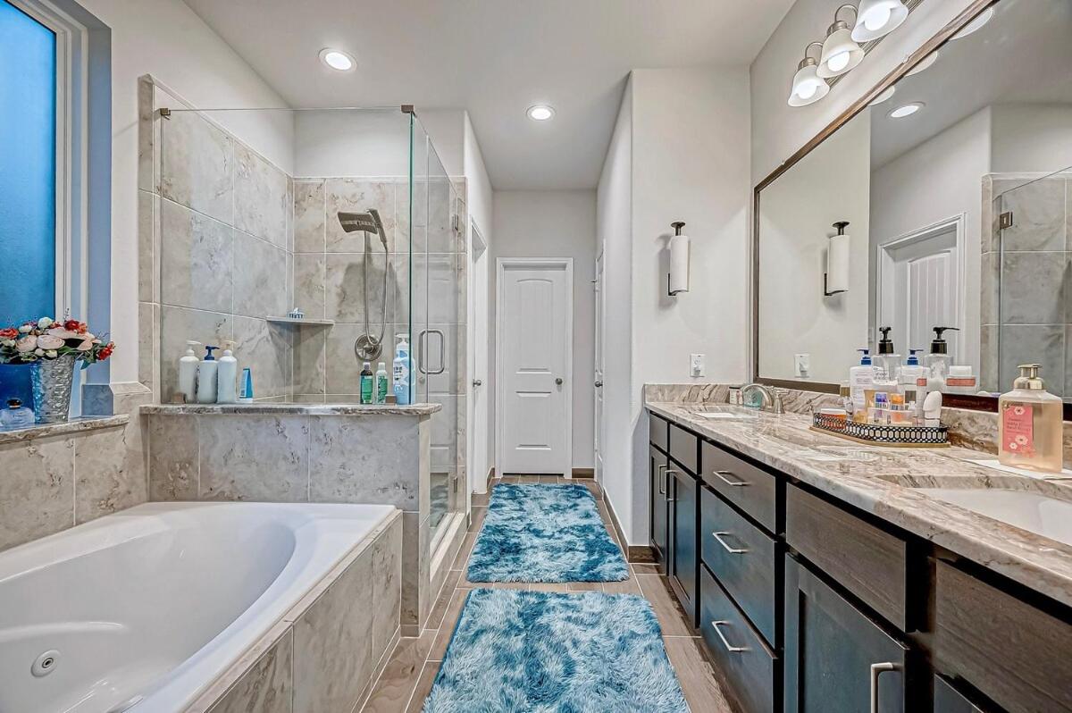 Lake house for family vacation - Housity
