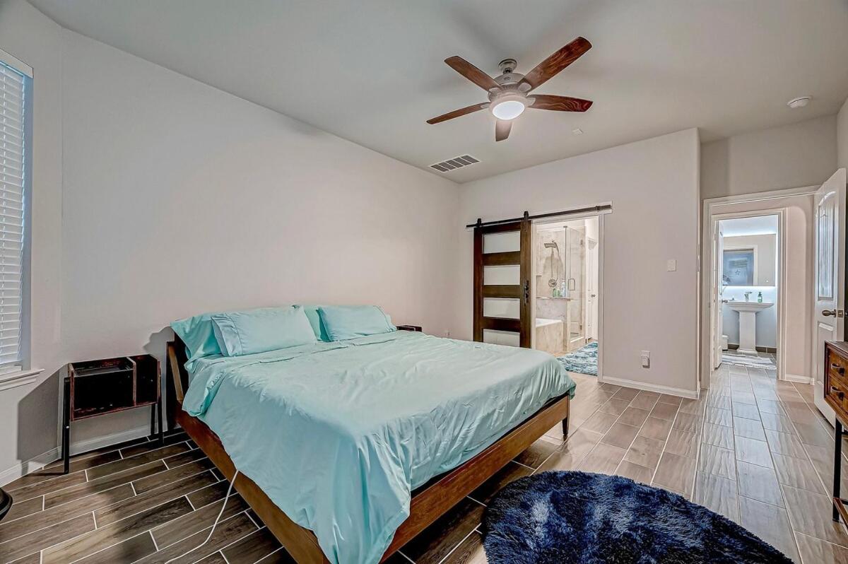 Lake house for family vacation - Housity