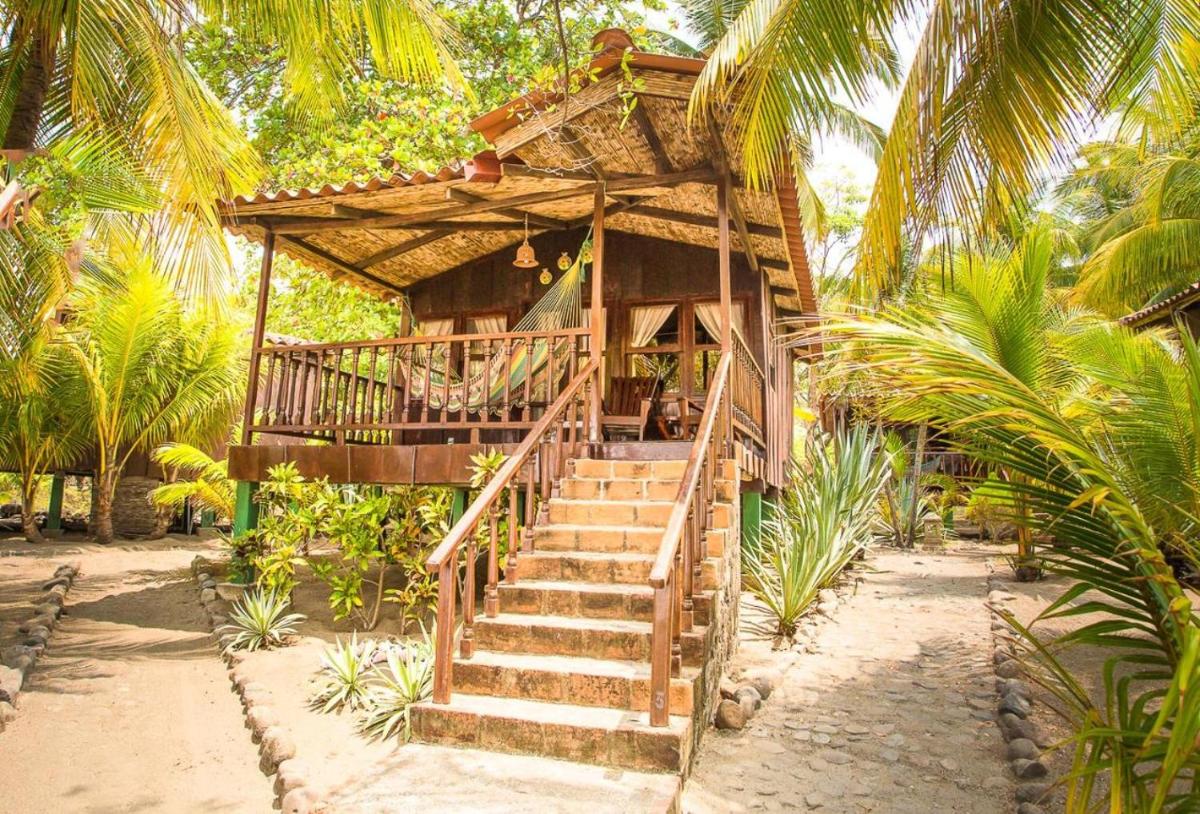 Redwood Beach Resort - Housity