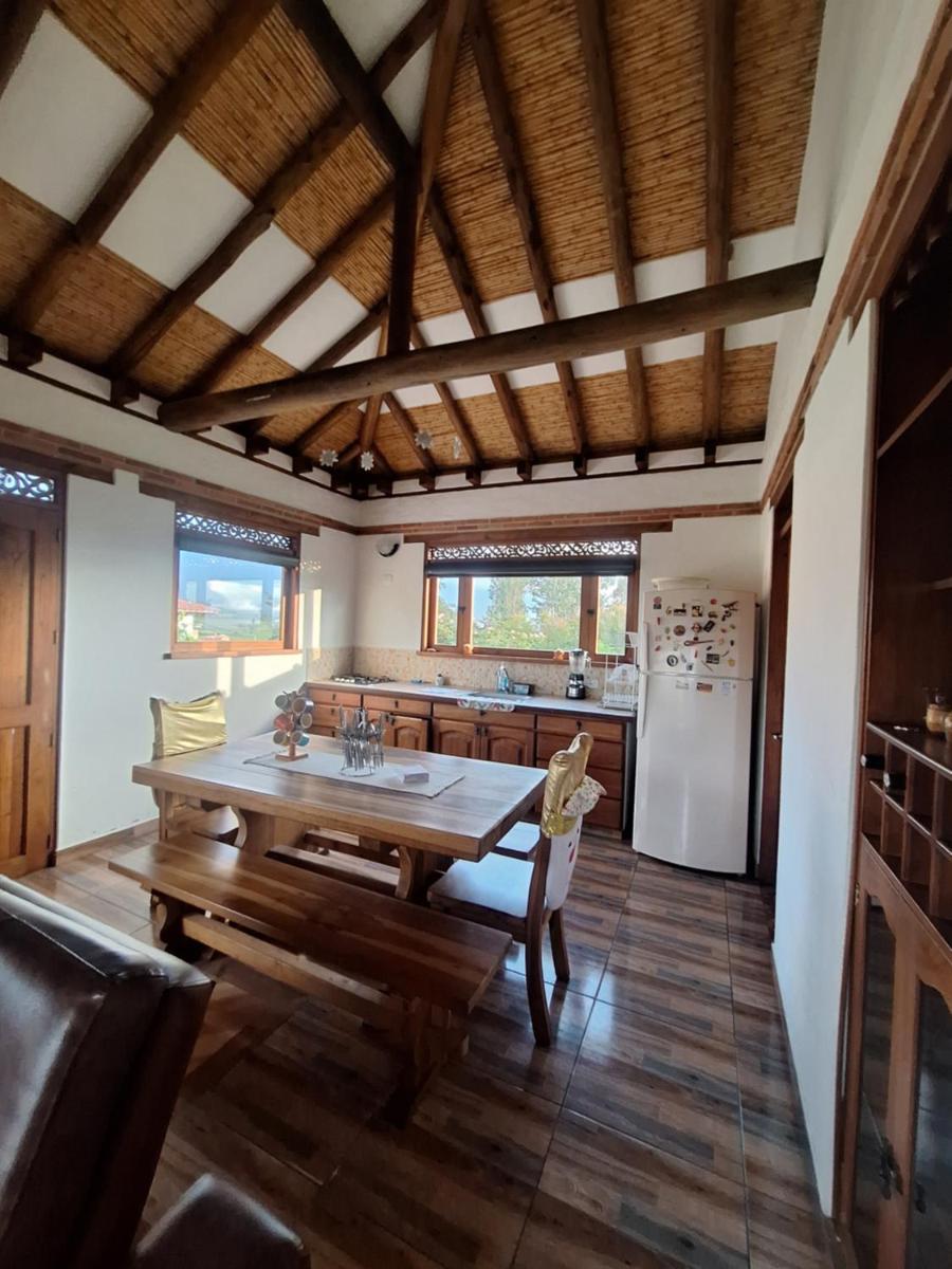 Casa Campestre Flores Amarillas - Housity