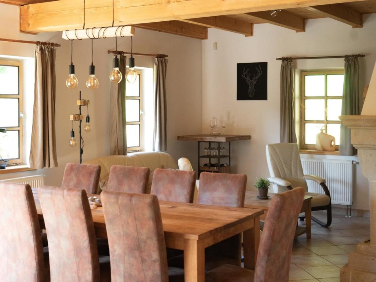 Cottage Zacler with garden - Housity
