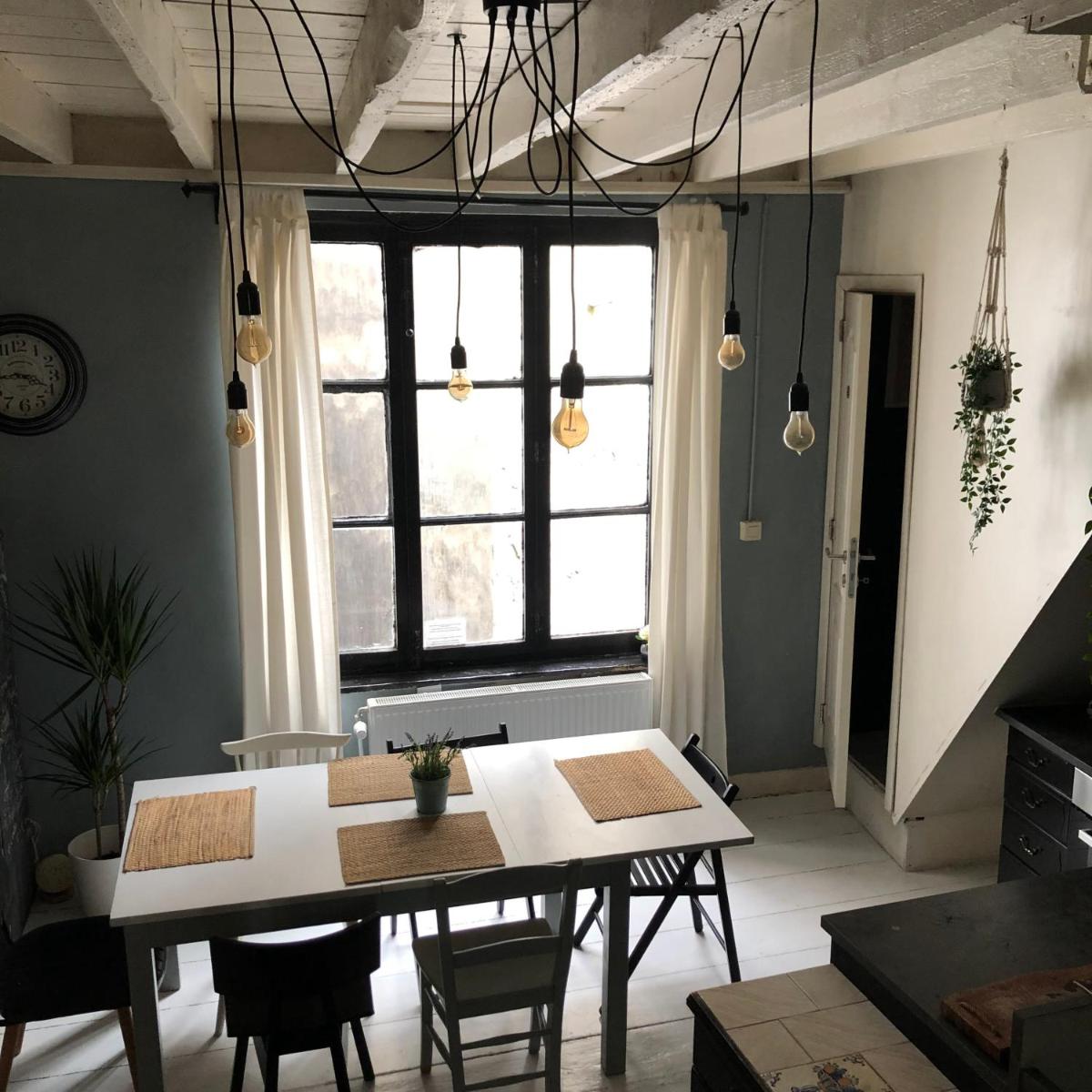 Bruxelles centre petite chambre privée au Sablon ! - Housity