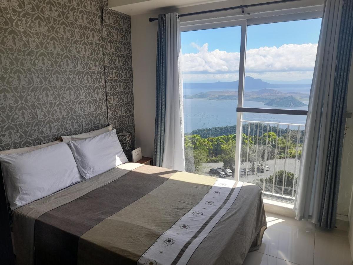 Rm Staycation Taal View SMDC - Housity