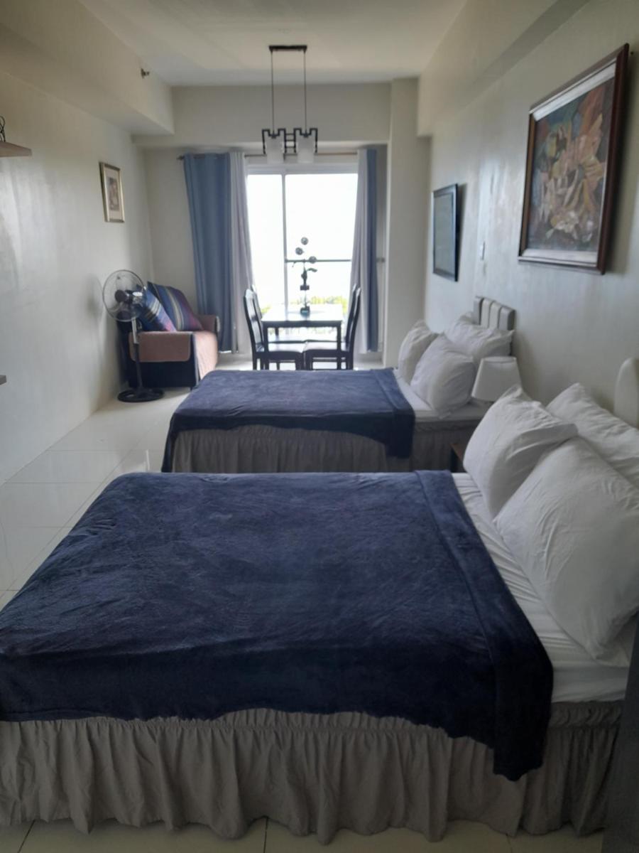 Rm Staycation Taal View SMDC - Housity