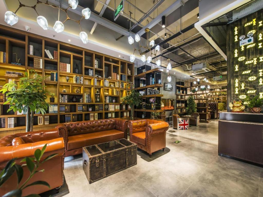 James Joyce Coffetel·Sanhe Yanjiao Yanling Road Walmart - Housity