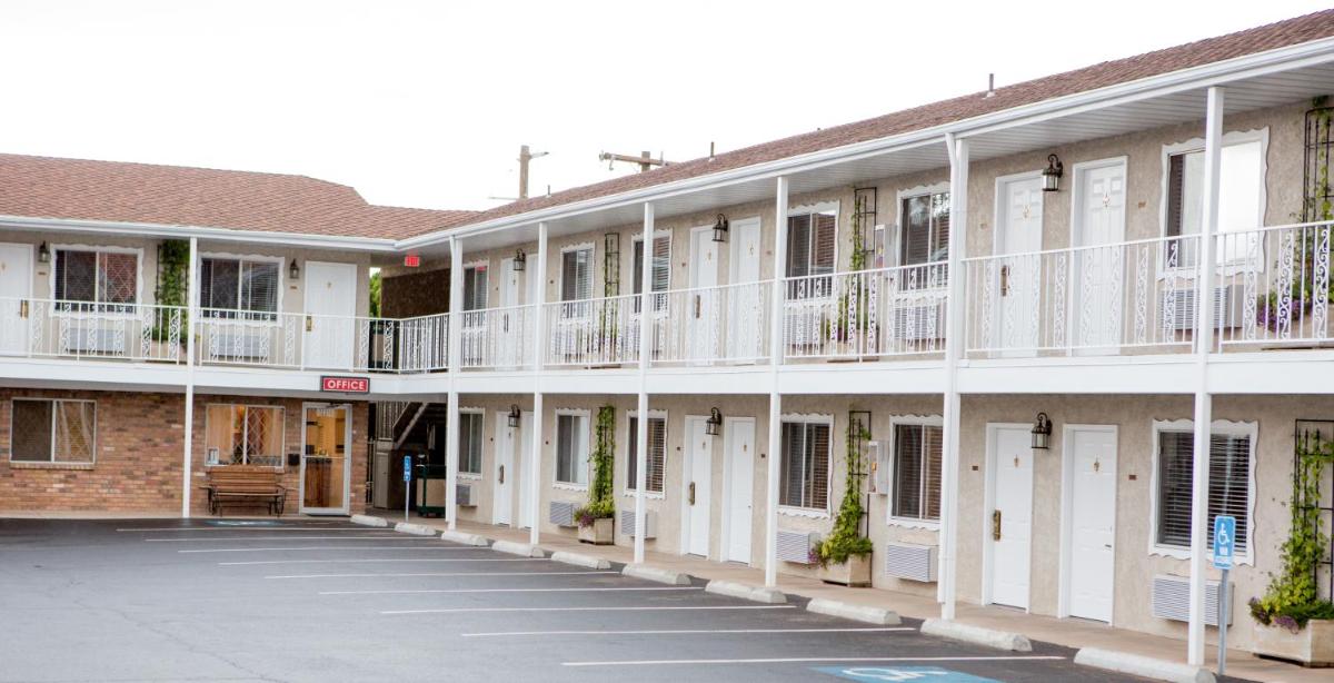 The Chalet - Housity