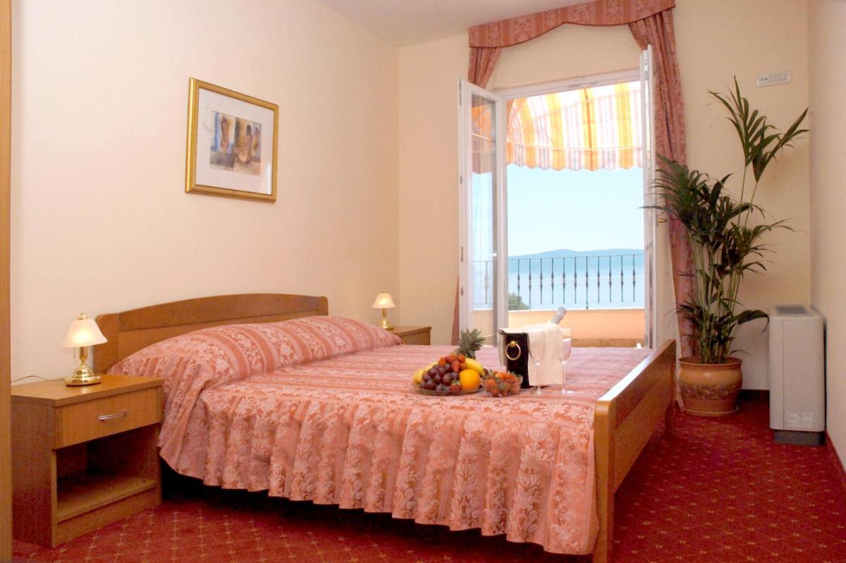 ApartHotel Villa Mozart - Hizvo