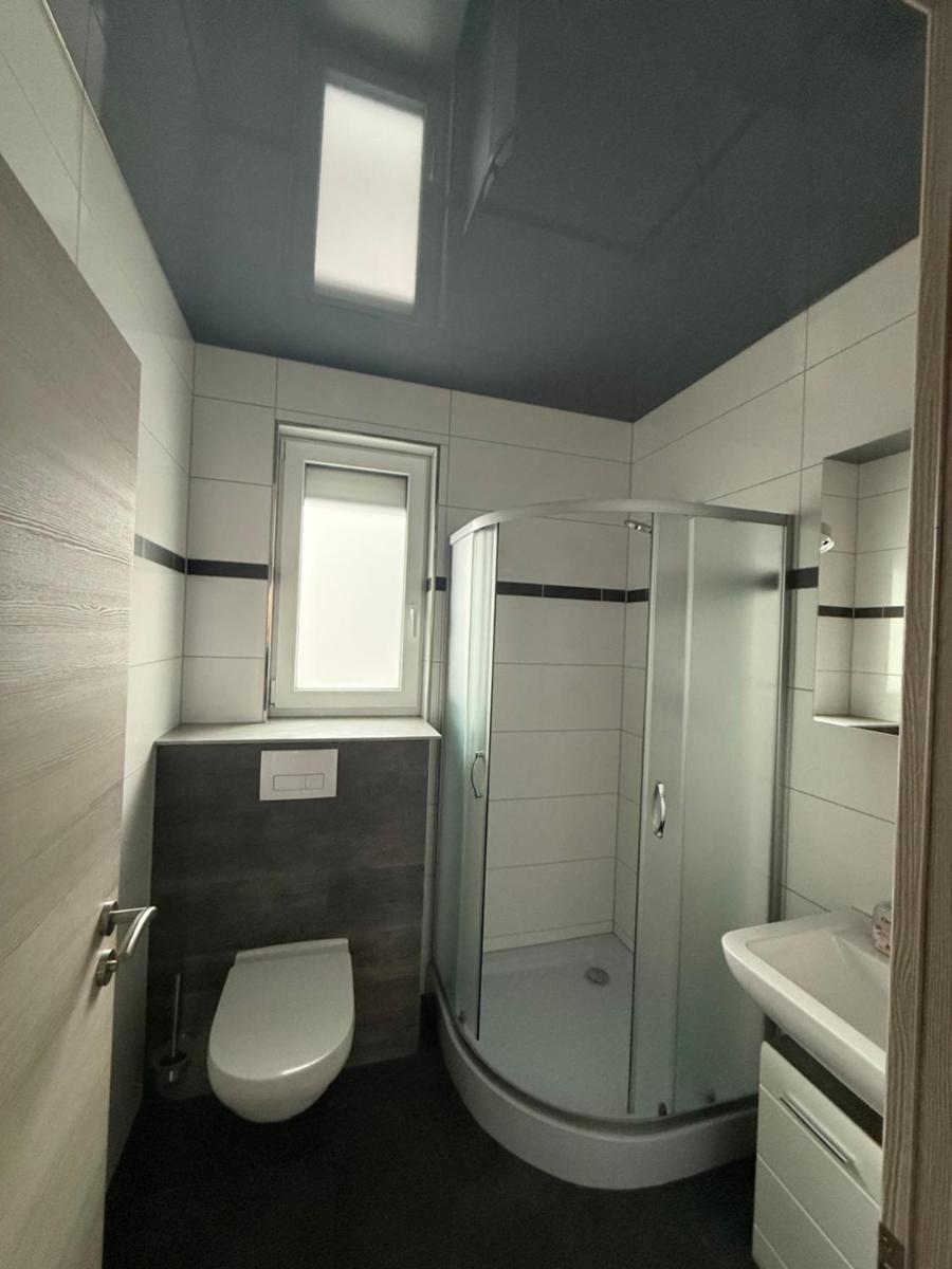Lora Appartements - Housity