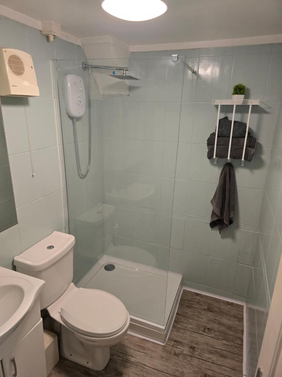 Havisham Studio Flat Rochester ME1 1XZ - Housity
