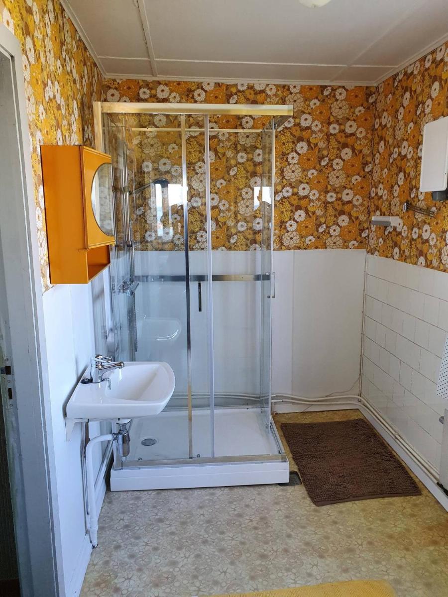 House with amazing view &amp; location in Tind - Housity