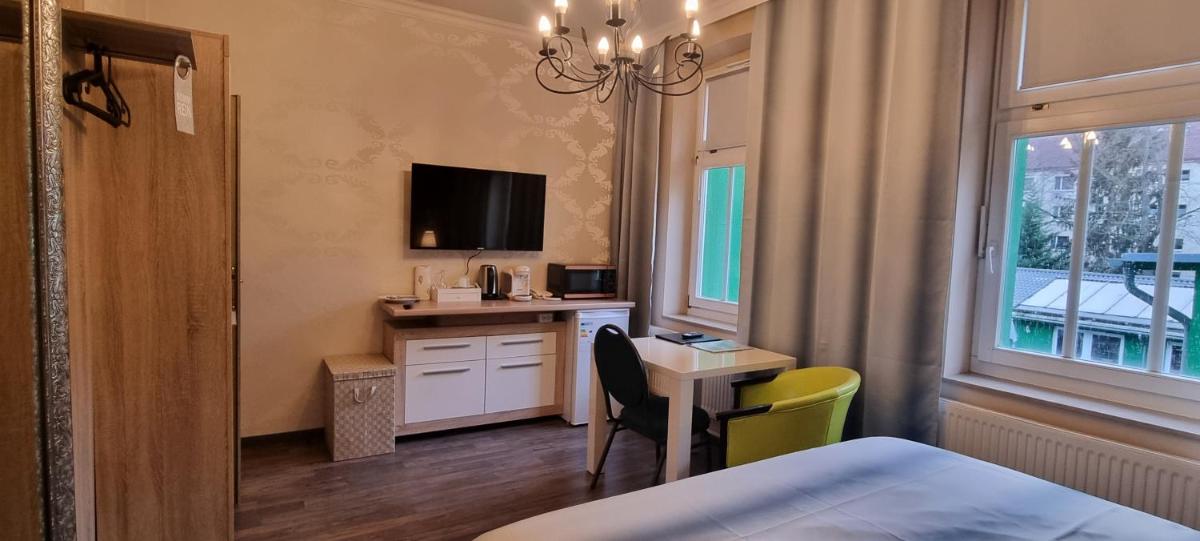 Ahorn Hotel - Housity