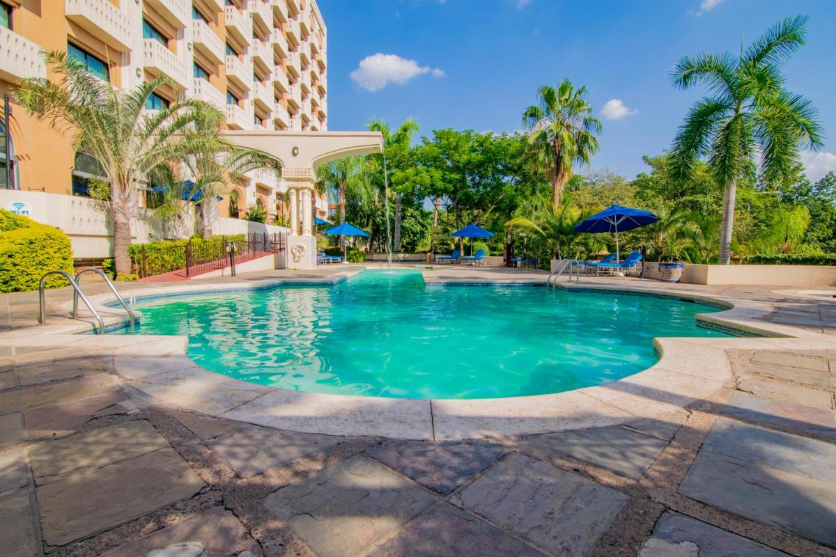 Hotel Lucerna Culiacan - Housity