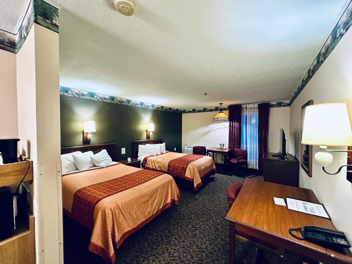 Ivey's Motor Lodge - Housity