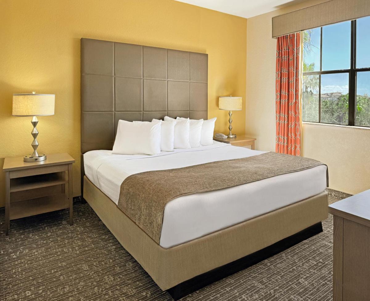 Floridays Orlando Two & Three Bed Rooms Condo Resort - Housity