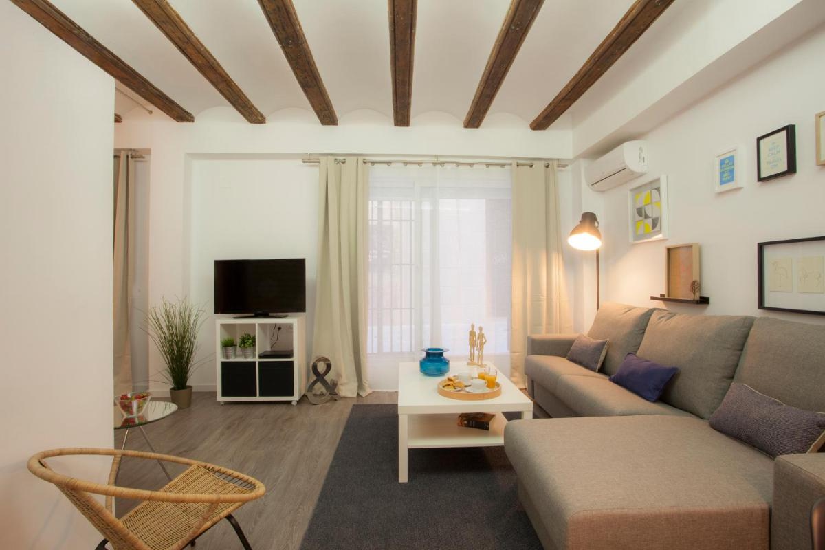 SingularStays Mercado Central - Housity