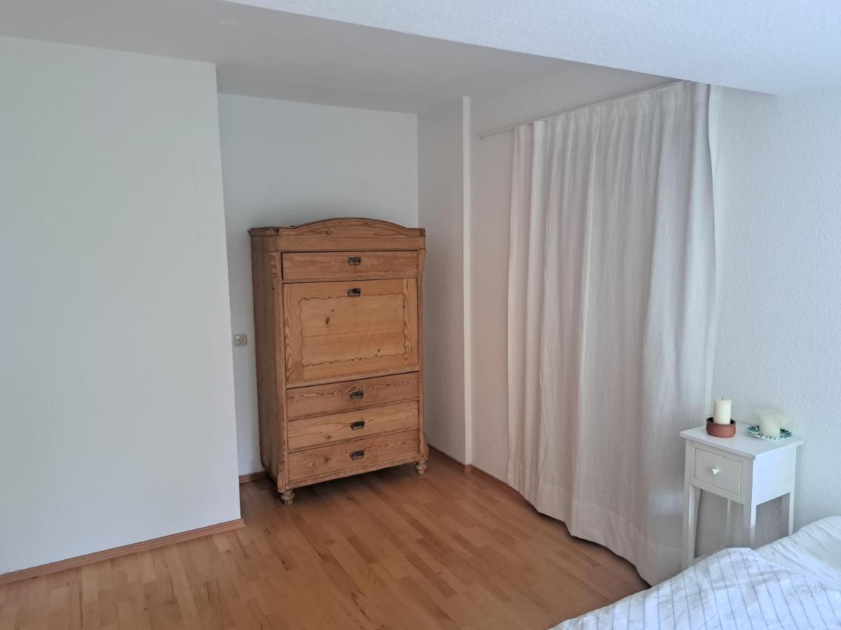 Charming Apartment near Lake - Housity