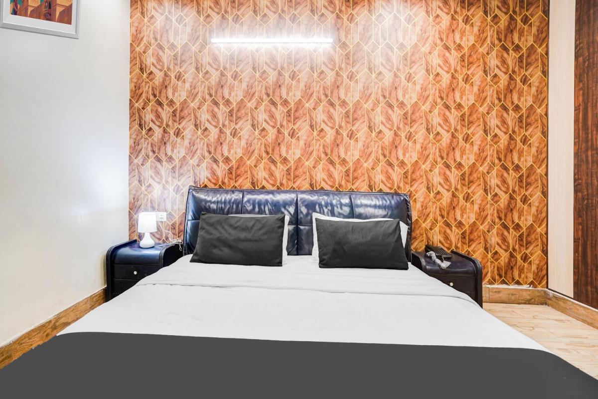 FabHotel Shree Pushpraj - Housity