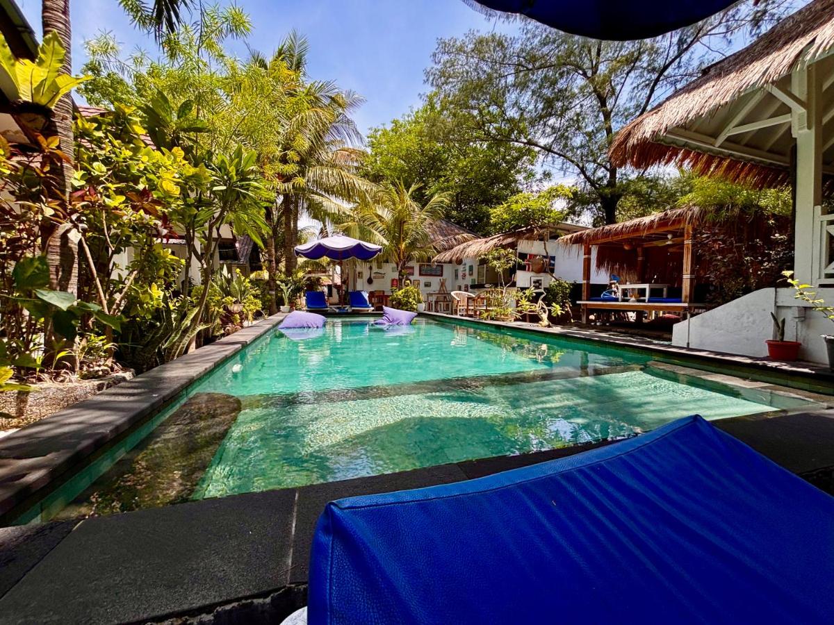 Alibaba Bungalows - Housity