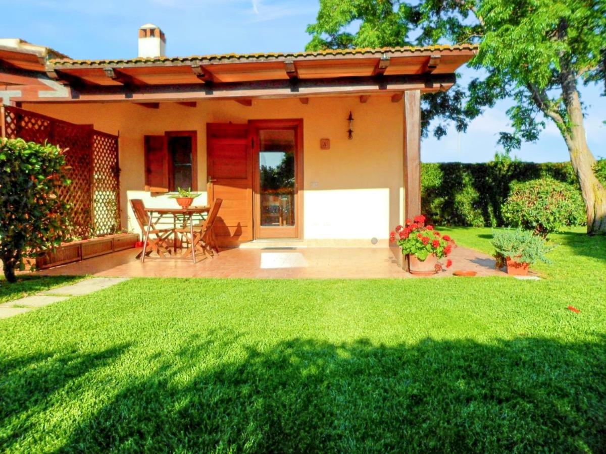 Comfortable House in Pescia Romana - Housity