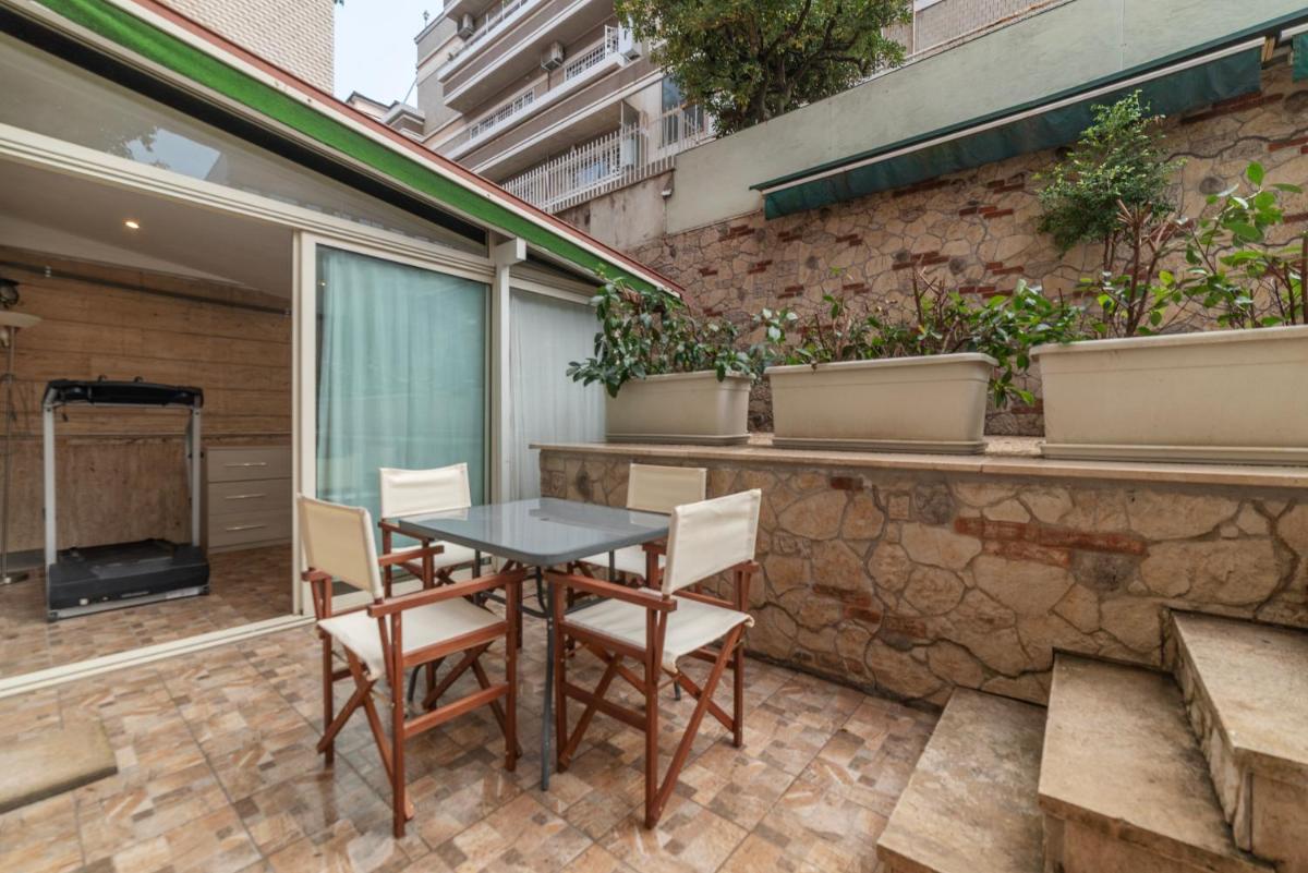 San Pietro Terrace Apartment - Housity