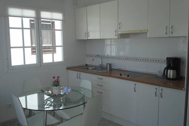 Elena Beach House Lanzarote - Housity