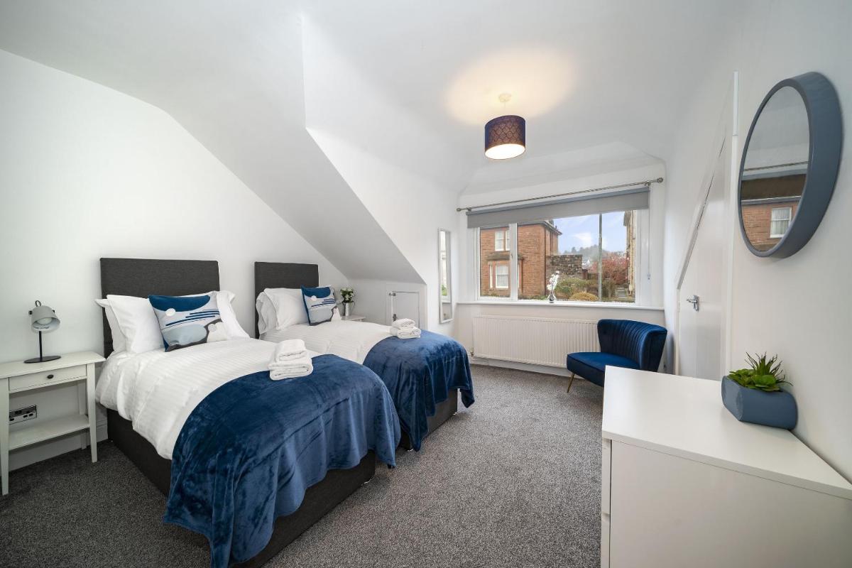 Cross Road Apartment - Housity