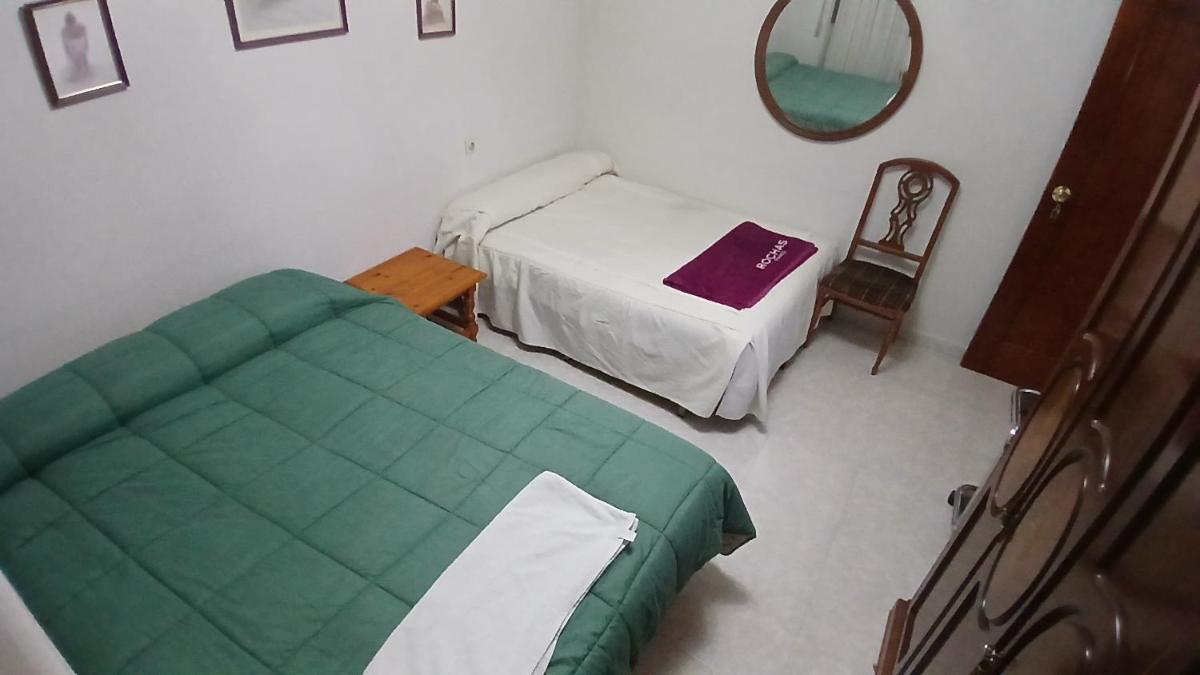 Habitacion Privada Familiar Toledo - Housity