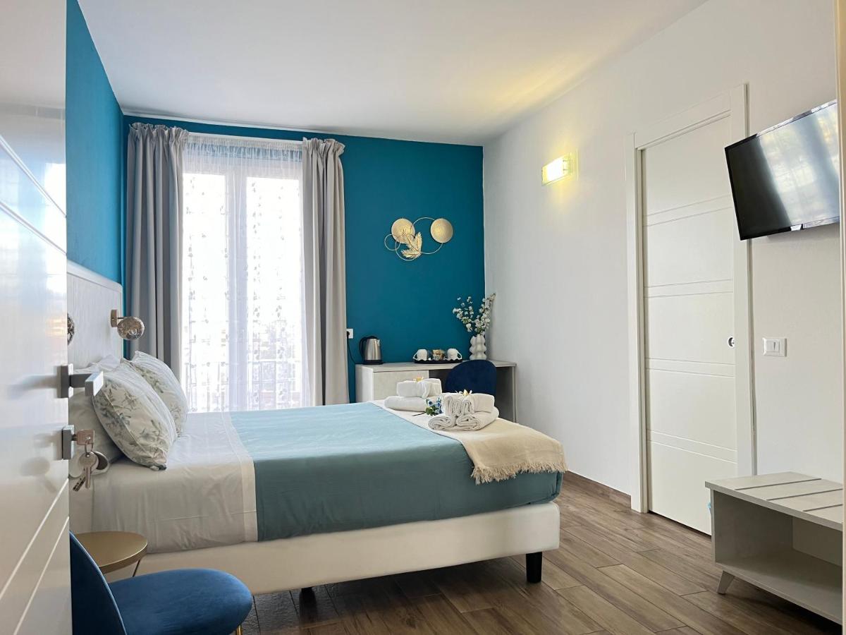 Porta alla Croce Guest House - Housity